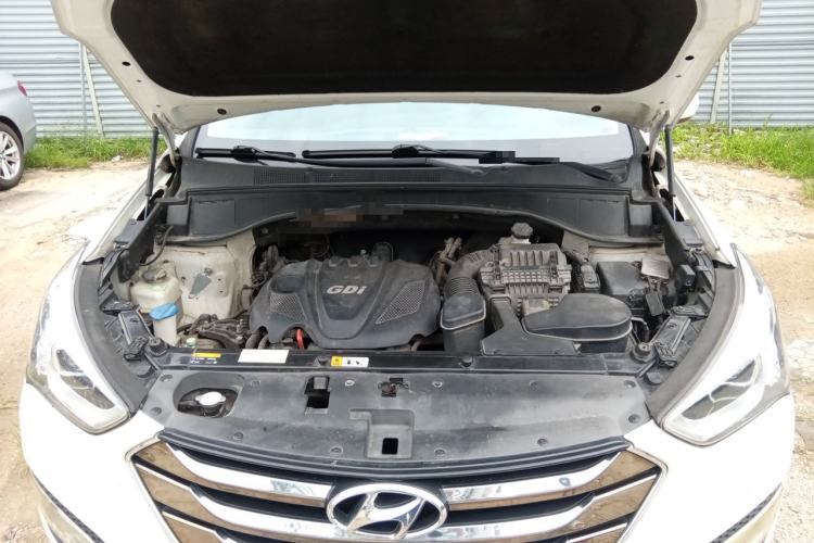 Used Hyundai Santa Fe 2013 2.4L Automatic Two-Wheel Drive Smart Version Engine Bay