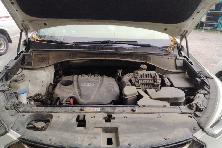 Used Hyundai Santa Fe 2013 2.4L Automatic Two-Wheel Drive Smart Version Engine Bay
