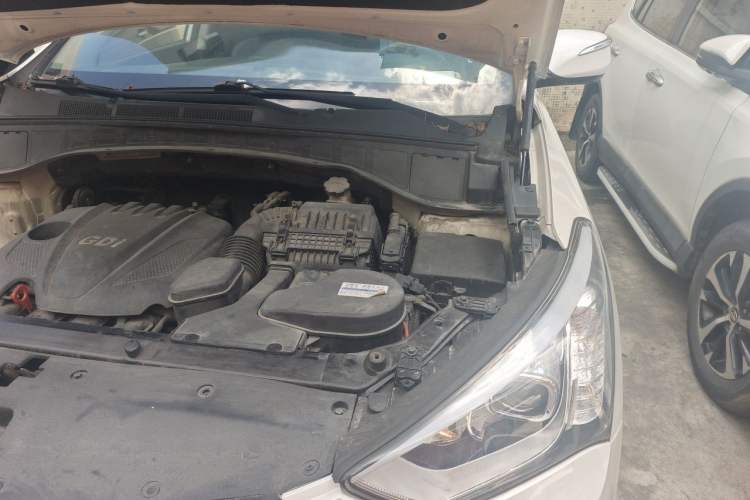 Used Hyundai Santa Fe 2013 2.4L Automatic Two-Wheel Drive Smart Version Engine Bay Left