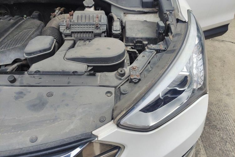 Used Hyundai Santa Fe 2013 2.4L Automatic Two-Wheel Drive Smart Version Engine Bay Left
