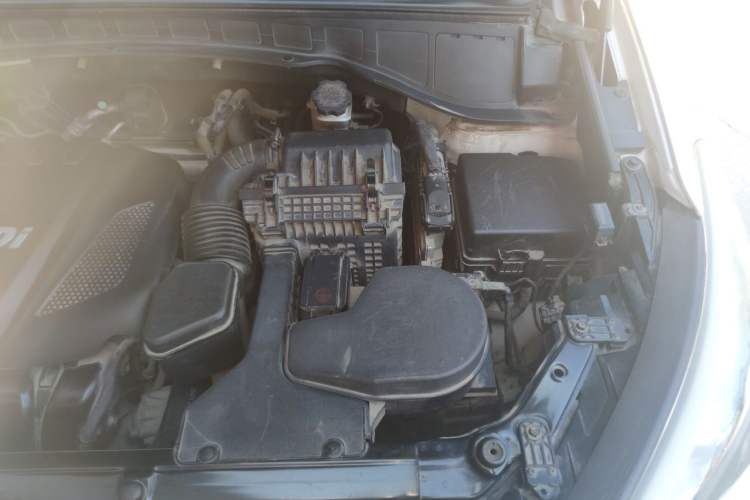 Used Hyundai Santa Fe 2013 2.4L Automatic Two-Wheel Drive Smart Version Engine Bay Left