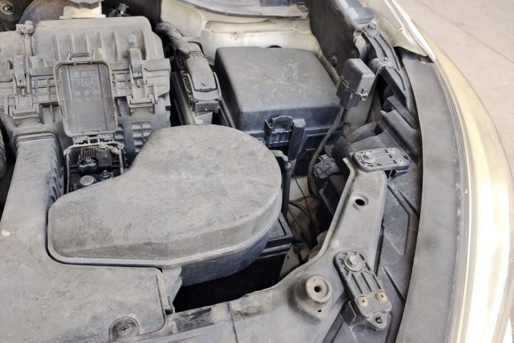 Used Hyundai Santa Fe 2013 2.4L Automatic Two-Wheel Drive Smart Version Engine Bay Left