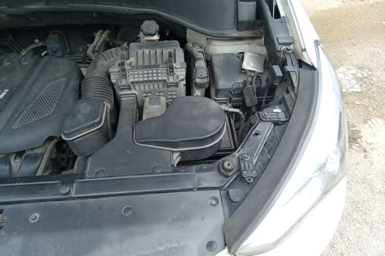 Used Hyundai Santa Fe 2013 2.4L Automatic Two-Wheel Drive Smart Version Engine Bay Left