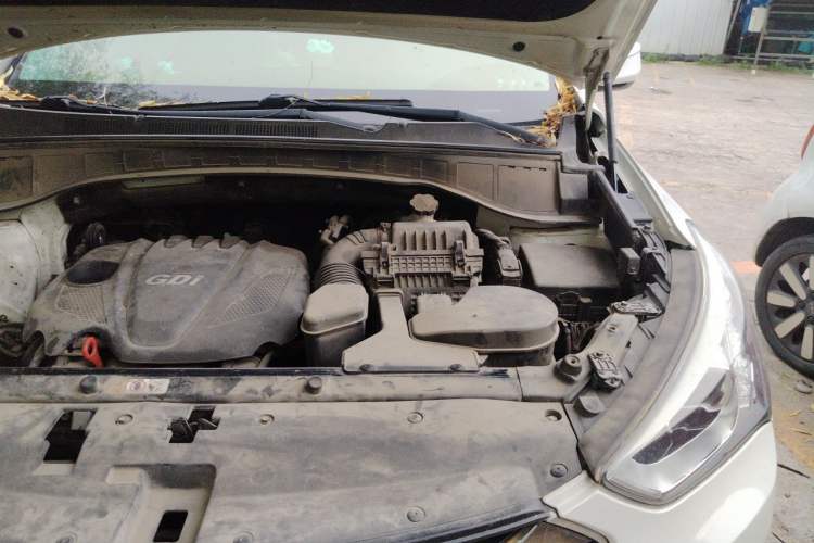 Used Hyundai Santa Fe 2013 2.4L Automatic Two-Wheel Drive Smart Version Engine Bay Left