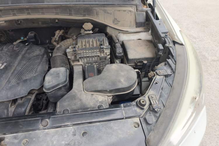 Used Hyundai Santa Fe 2013 2.4L Automatic Two-Wheel Drive Smart Version Engine Bay Left