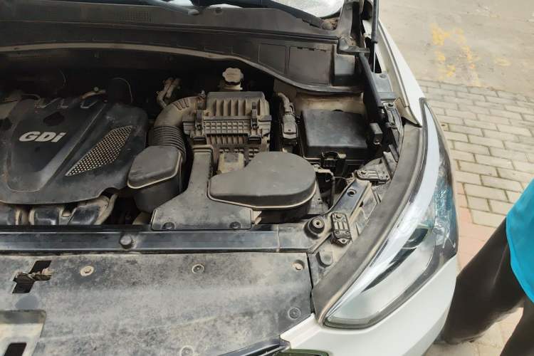 Used Hyundai Santa Fe 2013 2.4L Automatic Two-Wheel Drive Smart Version Engine Bay Left
