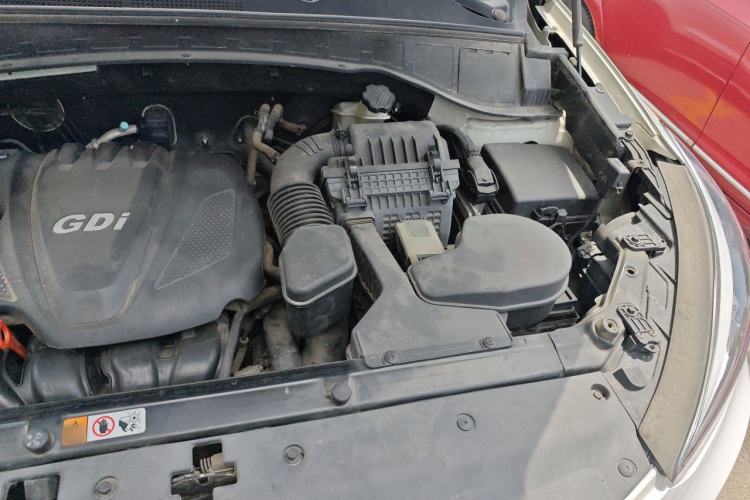 Used Hyundai Santa Fe 2013 Revised Version 2.4L Automatic All-Wheel Drive Smart Type Engine Bay Left