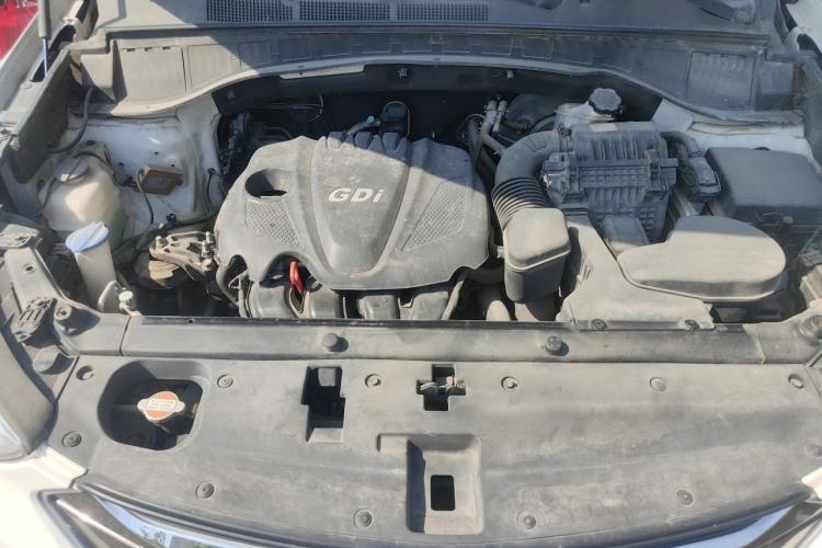 Used Hyundai Santa Fe 2013 2.4L Automatic Two-Wheel Drive Smart Version Engine Bay