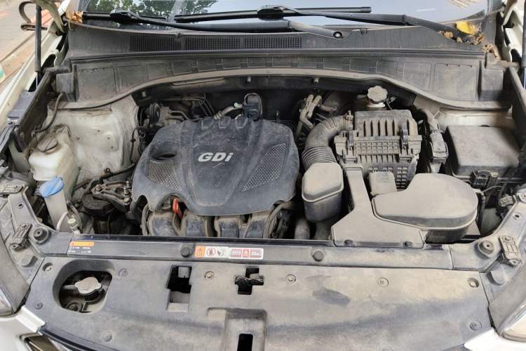 Used Hyundai Santa Fe 2013 2.4L Automatic Two-Wheel Drive Smart Version Engine Bay