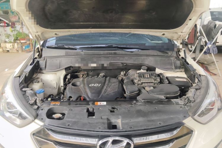 Used Hyundai Santa Fe 2013 2.4L Automatic Two-Wheel Drive Smart Version Engine Bay