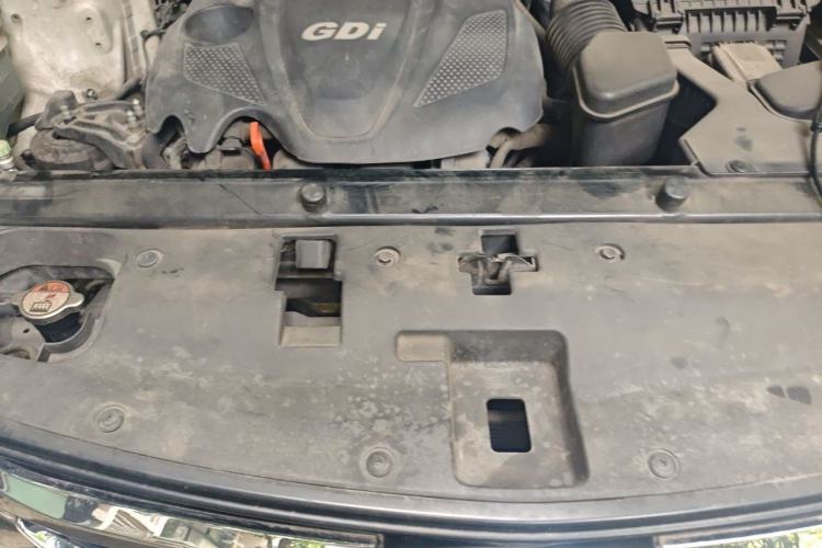 Used Hyundai Santa Fe 2013 2.4L Automatic 4x4 Smart Version Engine Bay