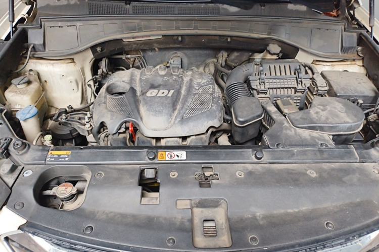 Used Hyundai Santa Fe 2013 2.4L Automatic 4x4 Smart Version Engine Bay