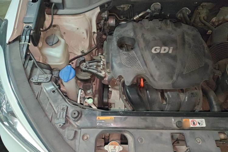 Used Hyundai Santa Fe 2013 2.4L Automatic Two-Wheel Drive Smart Version Engine Bay Right
