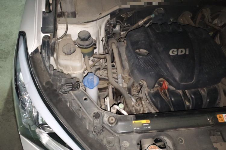 Used Hyundai Santa Fe 2013 2.4L Automatic 2WD Comfort Edition Engine Bay Right