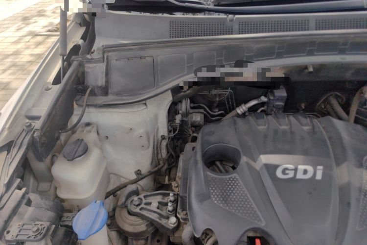 Used Hyundai Santa Fe 2013 Revised Version 2.4L Automatic All-Wheel Drive Smart Type Engine Bay Right