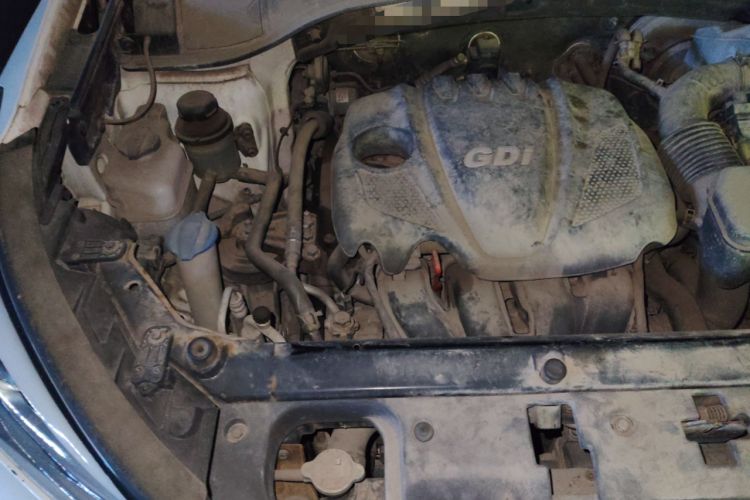 Used Hyundai Santa Fe 2013 2.4L Automatic 2WD Comfort Edition Engine Bay Right