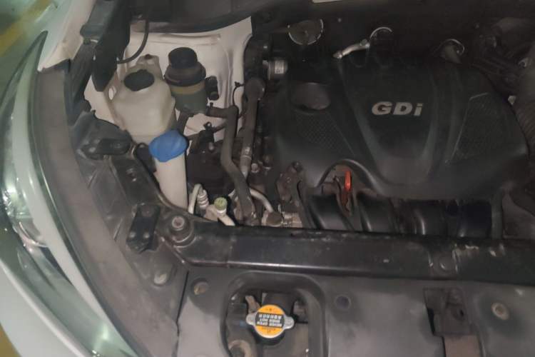 Used Hyundai Santa Fe 2013 2.4L Automatic 2WD Comfort Edition Engine Bay Right