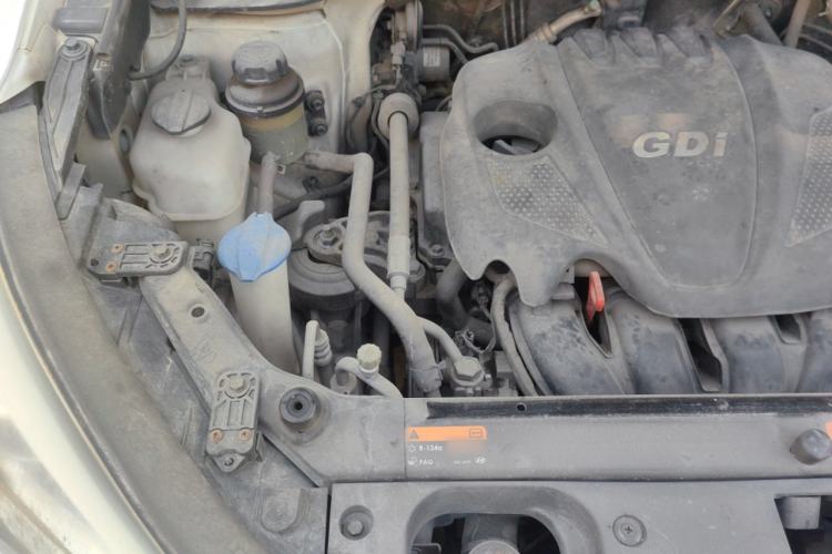 Used Hyundai Santa Fe 2013 2.4L Automatic 2WD Comfort Edition Engine Bay Right