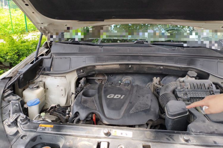 Used Hyundai Santa Fe 2013 2.4L Automatic Two-Wheel Drive Smart Version Engine Bay Right