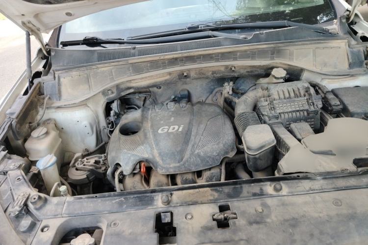 Used Hyundai Santa Fe 2013 2.4L Automatic 4x4 Smart Version Engine Bay