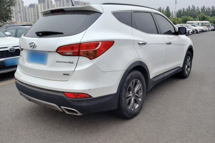 Used Hyundai Santa Fe 2013 Revised Version 2.4L Automatic All-Wheel Drive Smart Type Exterior 5