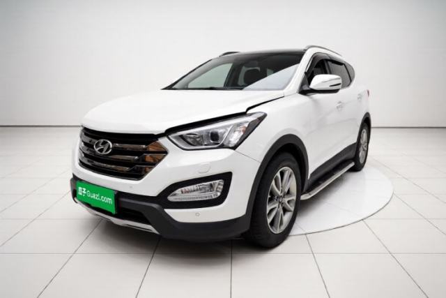 Używany Hyundai Santa Fe 2013 Revised Version 2.0T Automatic All-Wheel Drive Top-Tier Trim