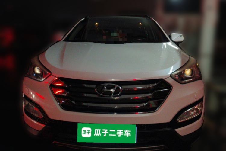 Used Hyundai Santa Fe 2013 2.4L Automatic 4x4 Prestige Edition Front