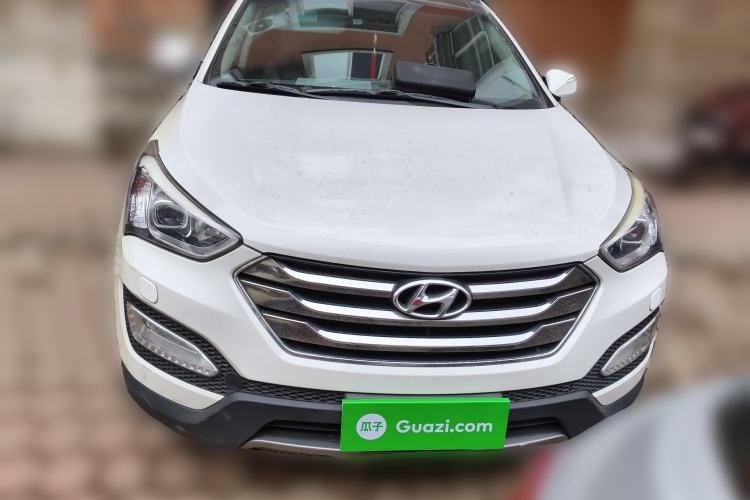 Used Hyundai Santa Fe 2013 2.4L Automatic 4x4 Prestige Edition Front