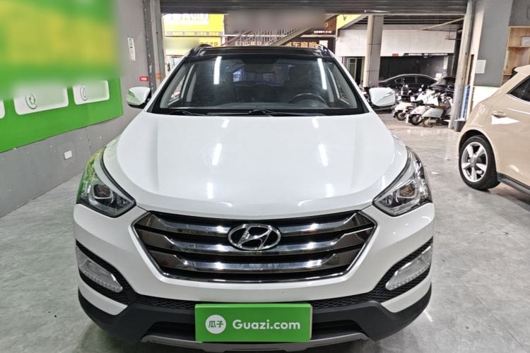 Used Hyundai Santa Fe 2013 Revised Version 2.4L Automatic All-Wheel Drive Smart Type Front
