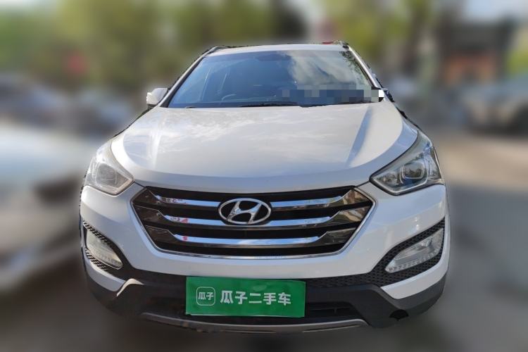Used Hyundai Santa Fe 2013 2.4L Automatic 4x4 Smart Version Front