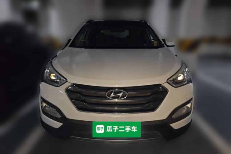 Used Hyundai Santa Fe 2013 2.4L Automatic 4x4 Prestige Edition Front