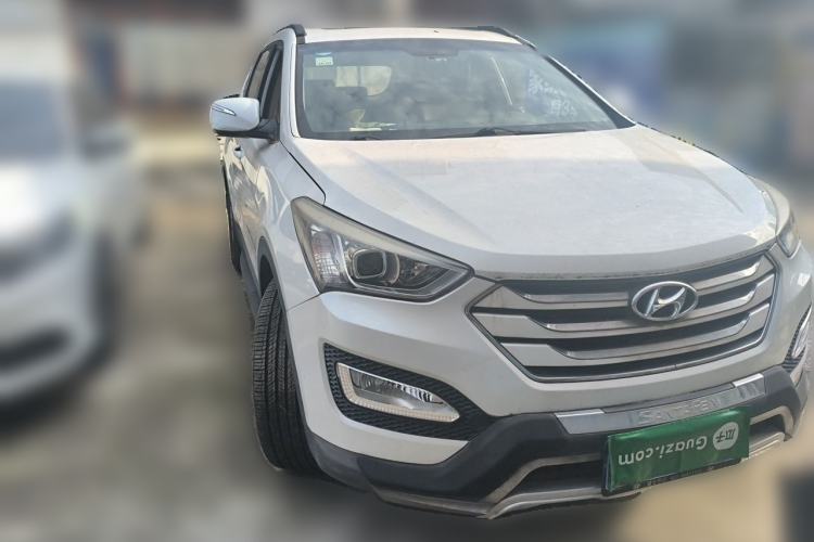 Used Hyundai Santa Fe 2013 2.4L Automatic 4x4 Comfort Edition Front