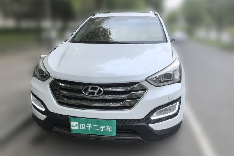 Used Hyundai Santa Fe 2013 Revised Version 2.4L Automatic All-Wheel Drive Smart Type Front