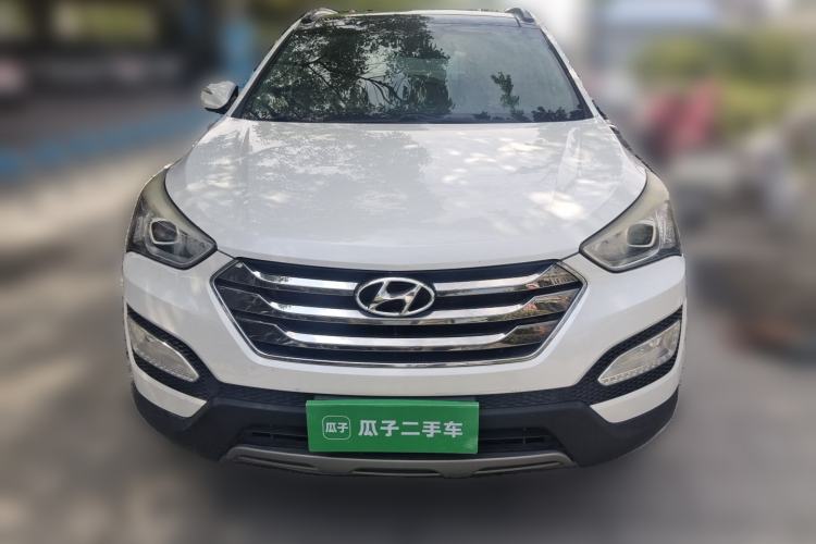 Used Hyundai Santa Fe 2013 2.4L Automatic Two-Wheel Drive Smart Version Front