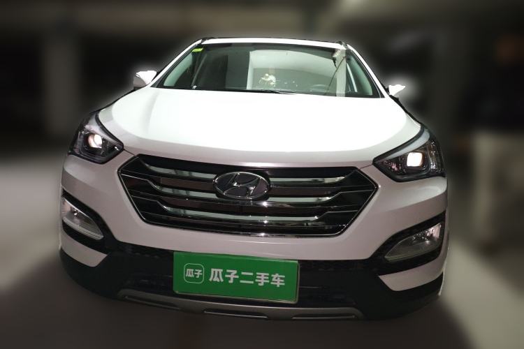 Used Hyundai Santa Fe 2013 2.4L Automatic 2WD Comfort Edition Front
