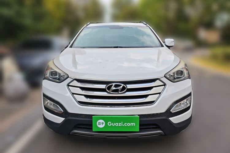 Used Hyundai Santa Fe 2013 2.4L Automatic 2WD Comfort Edition Front