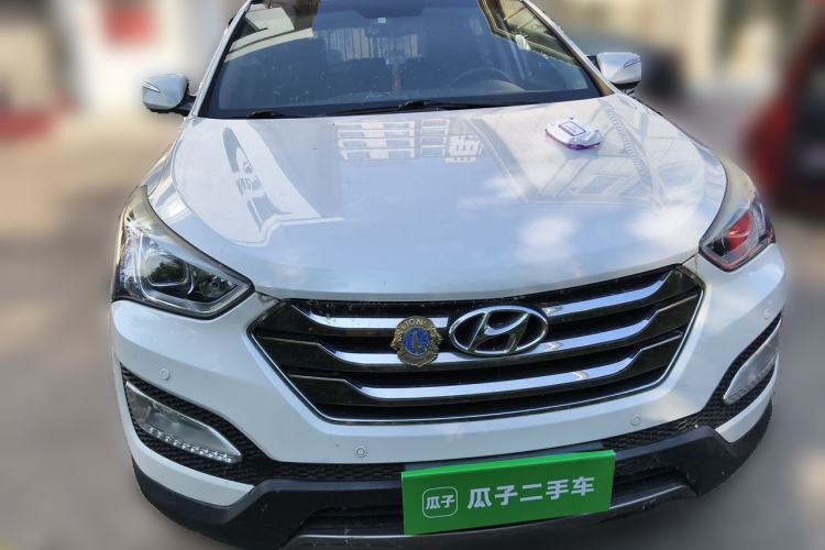 Used Hyundai Santa Fe 2013 Revised Version 2.4L Automatic All-Wheel Drive Smart Type Front
