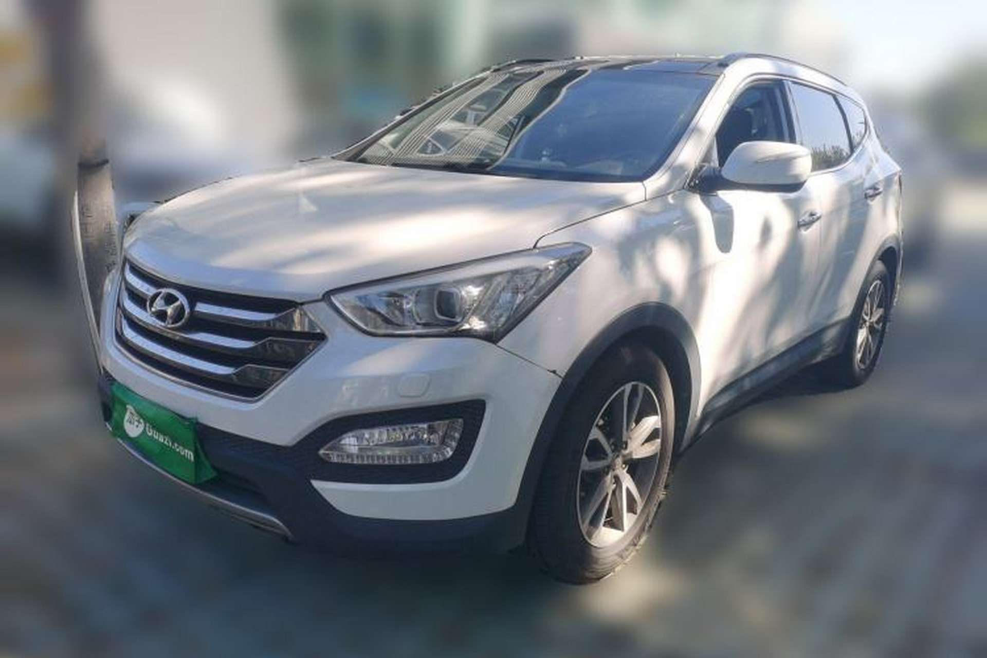 Used Hyundai Santa Fe 2013 2.4L Automatic 4x4 Prestige Edition Front Left 45 Deg