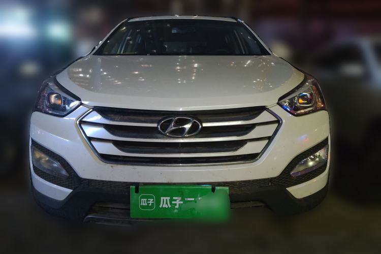 Used Hyundai Santa Fe 2013 2.4L Automatic 2WD Comfort Edition Front