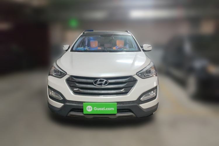 Used Hyundai Santa Fe 2013 2.4L Automatic Two-Wheel Drive Smart Version Front