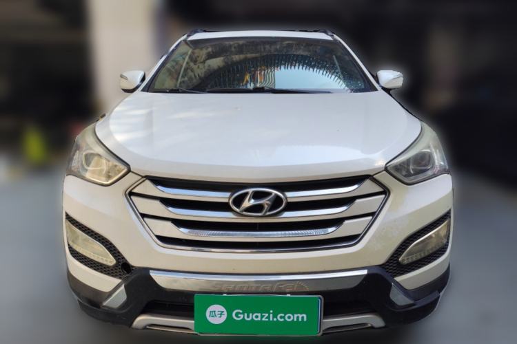 Used Hyundai Santa Fe 2013 2.4L Automatic 2WD Comfort Edition Front