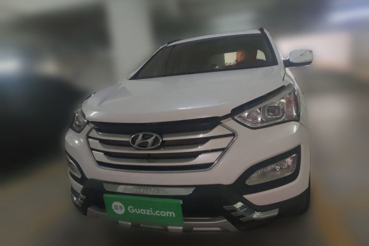 Used Hyundai Santa Fe 2013 2.4L Automatic 2WD Comfort Edition Front