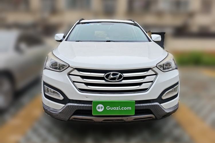 Used Hyundai Santa Fe 2013 2.4L Automatic 2WD Comfort Edition Front