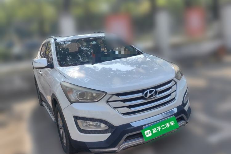 Used Hyundai Santa Fe 2013 2.4L Automatic 2WD Comfort Edition Front Right 45 Deg