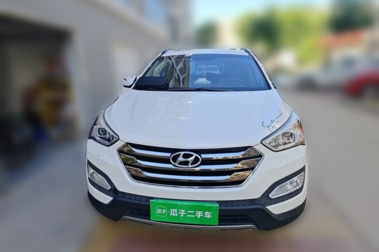 Used Hyundai Santa Fe 2013 Revised Version 2.4L Automatic All-Wheel Drive Smart Type Front