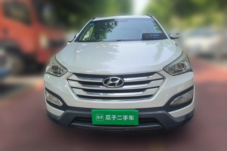 Used Hyundai Santa Fe 2013 2.4L Automatic 2WD Comfort Edition Front
