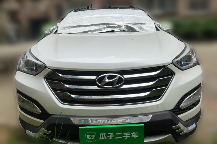 Used Hyundai Santa Fe 2013 2.4L Automatic Two-Wheel Drive Smart Version Front