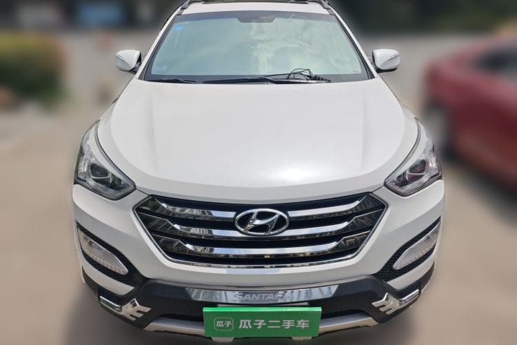 Used Hyundai Santa Fe 2013 Revised Version 2.4L Automatic All-Wheel Drive Smart Type Front