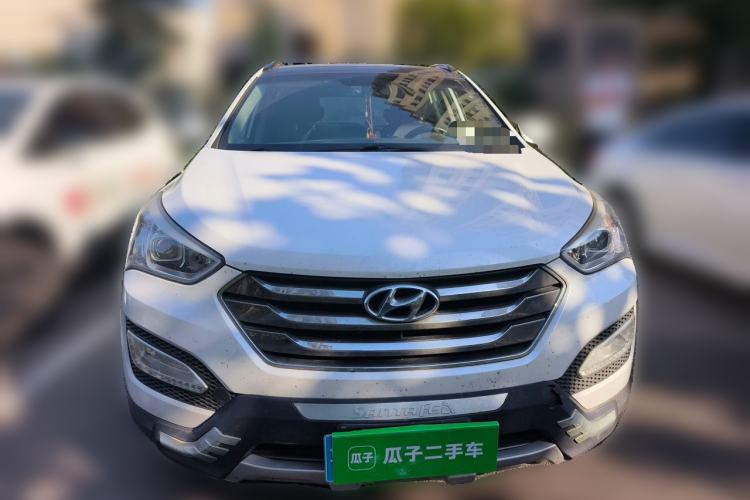 Used Hyundai Santa Fe 2013 2.4L Automatic Two-Wheel Drive Smart Version Front