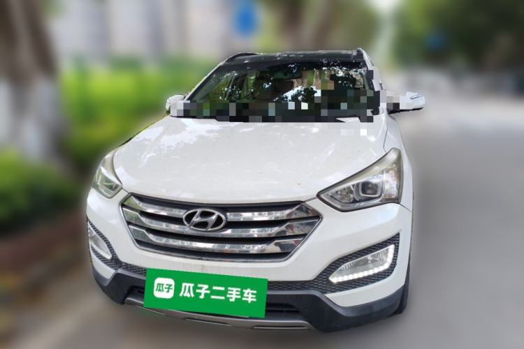 Used Hyundai Santa Fe 2013 2.4L Automatic Two-Wheel Drive Smart Version Front